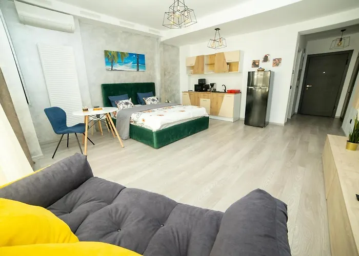 Studio 60 By The Beach Mamaia, Free Parking Casa Del Mar