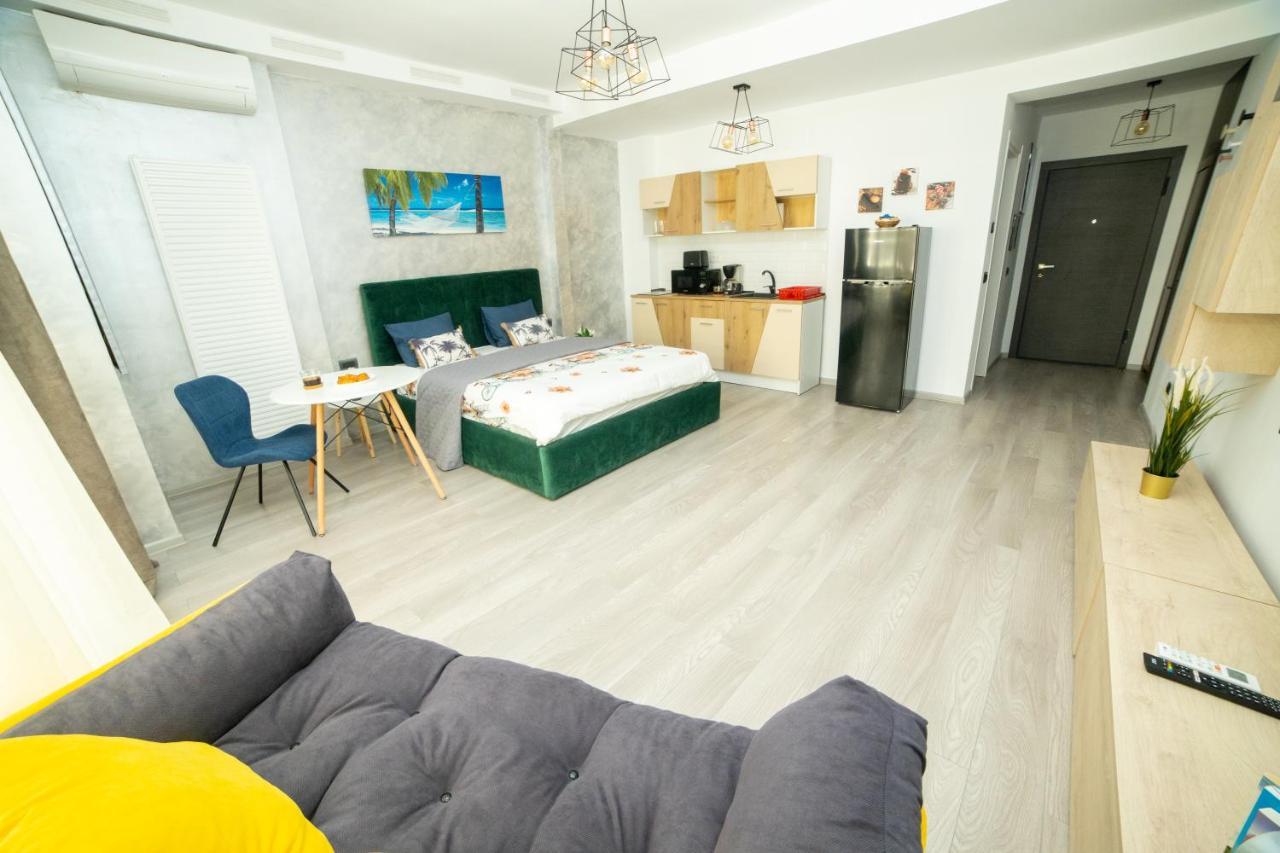 60 By The Mamaia, Free Parking Casa Del Mar *
